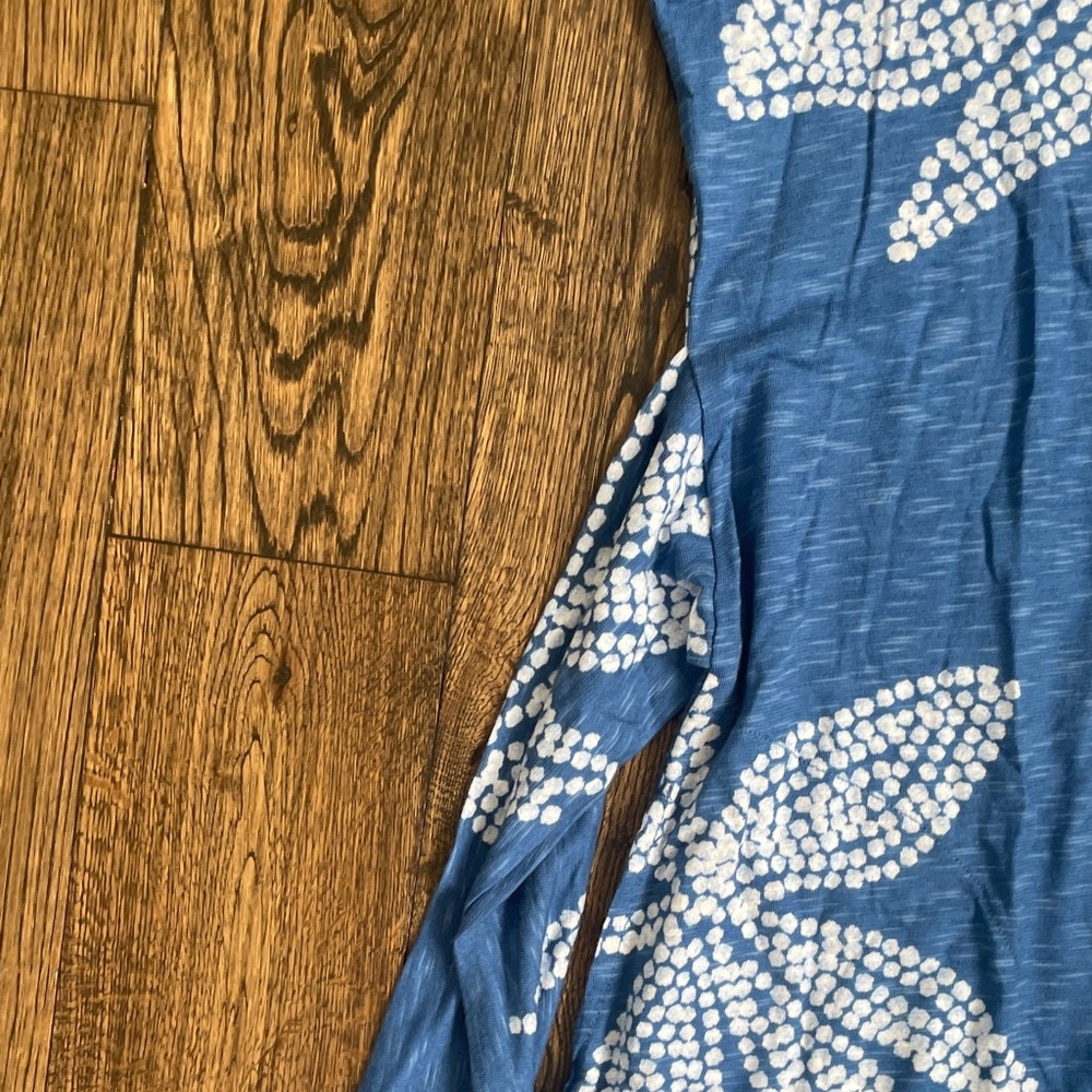 Elegant Blue and White Midi Dress - Picture 5 of 10